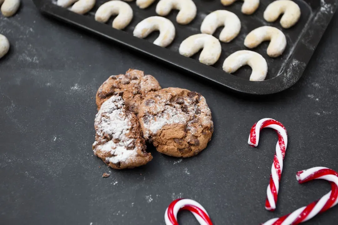 1. Flour Is the Backbone of Cookie Structure (Image Credits: Unsplash)