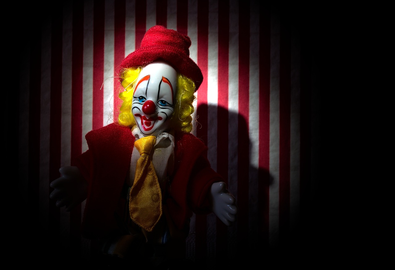 The Killer Clown's Twisted Final Feast (image credits: pixabay)