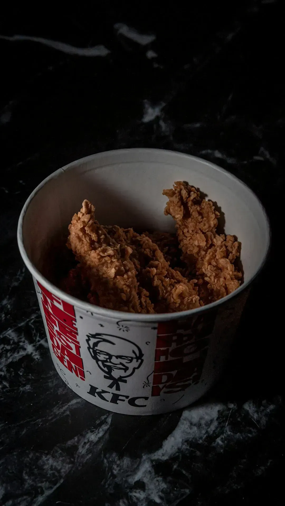 6. KFC: Losing the Chicken Wars (Image Credits: Unsplash)