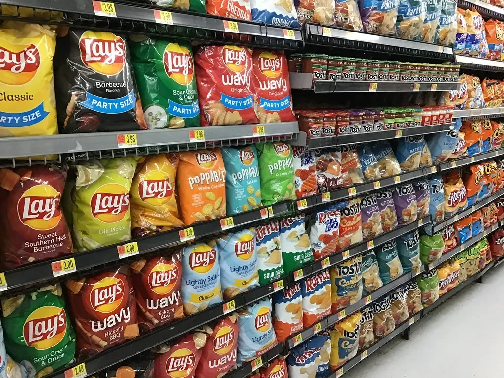 The Snack Aisle: Where Good Intentions Go To Die (Image Credits: Flickr)