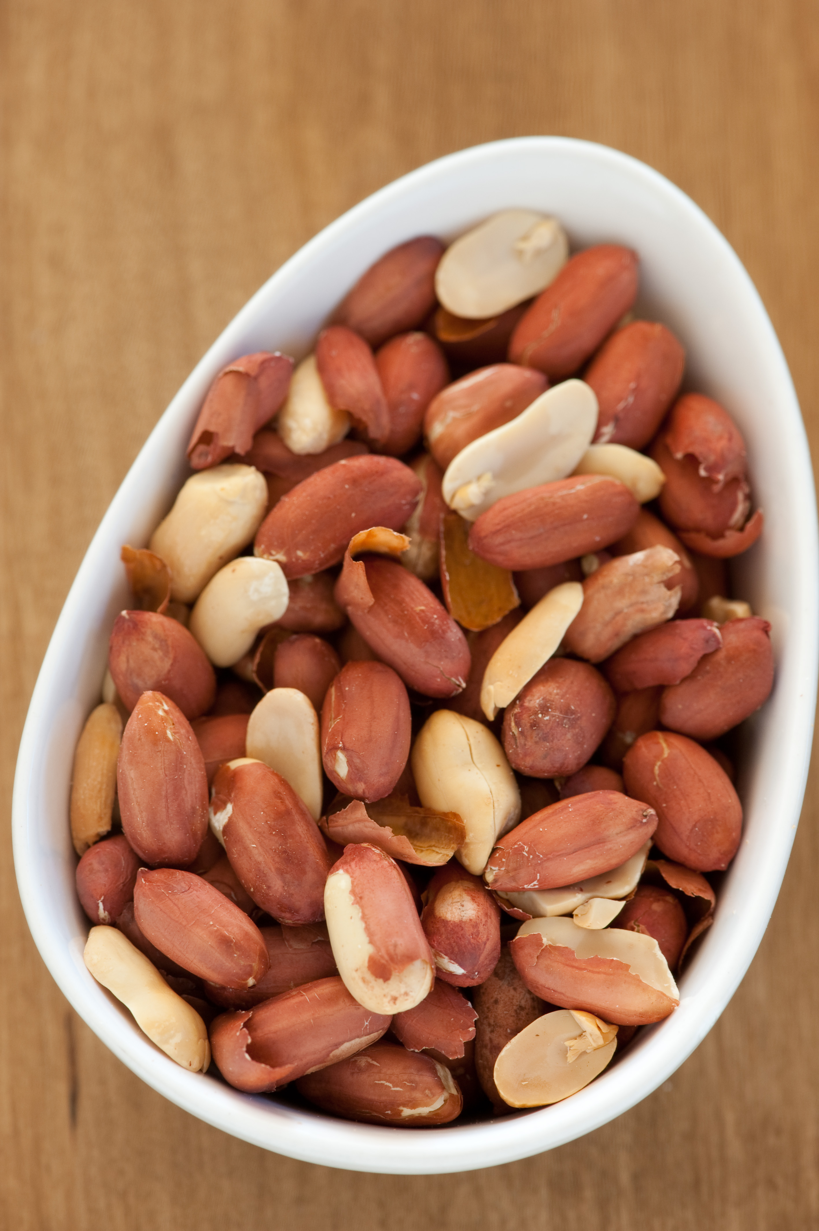 Peanuts (image credits: wikimedia)