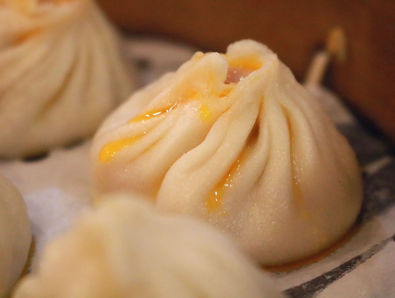 Shengjian Bao (生煎包) – Pan-Fried Soup Dumplings (image credits: pixabay)