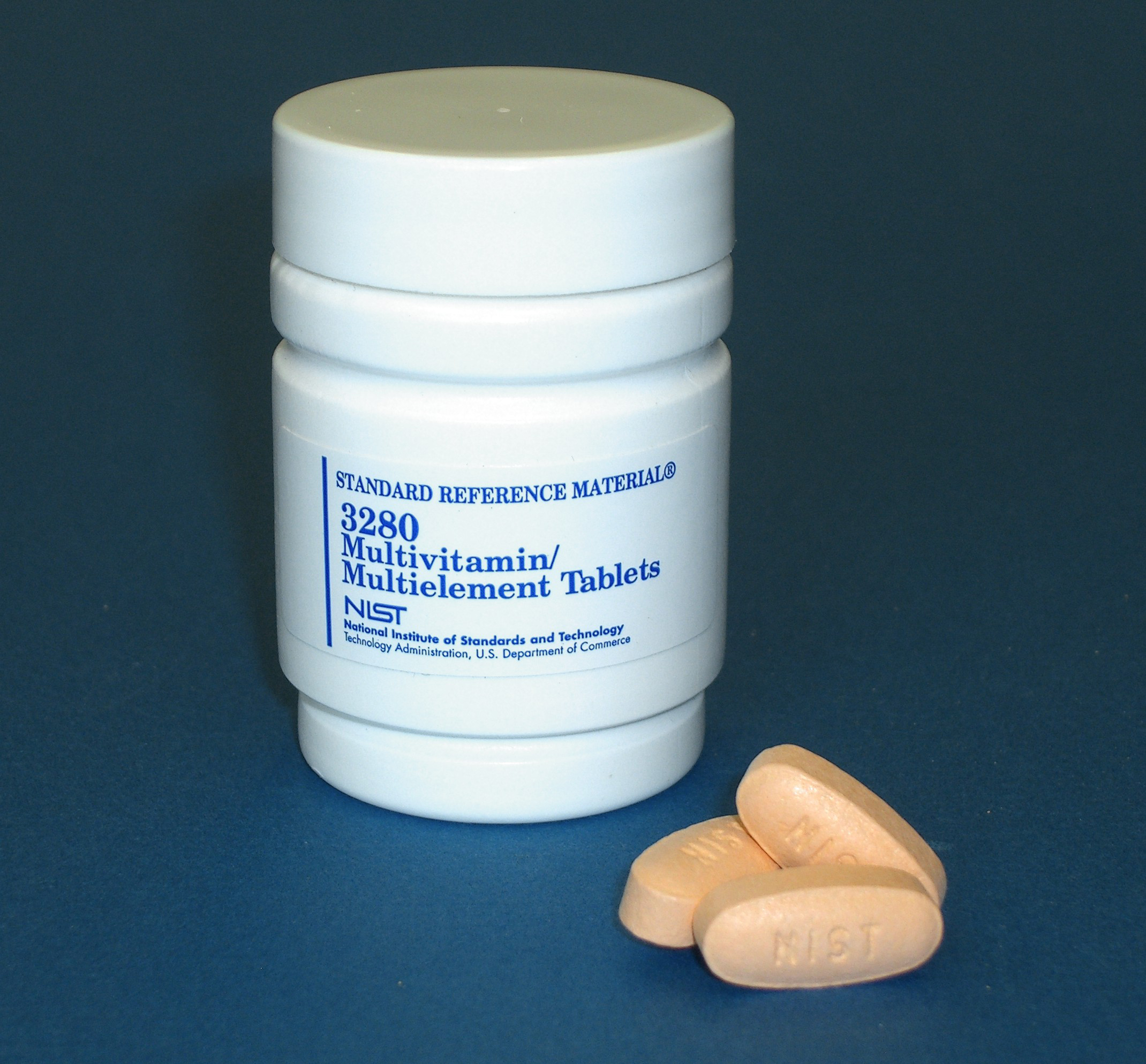 Scientific Evidence: Do Multivitamins Improve Health? (image credits: wikimedia)