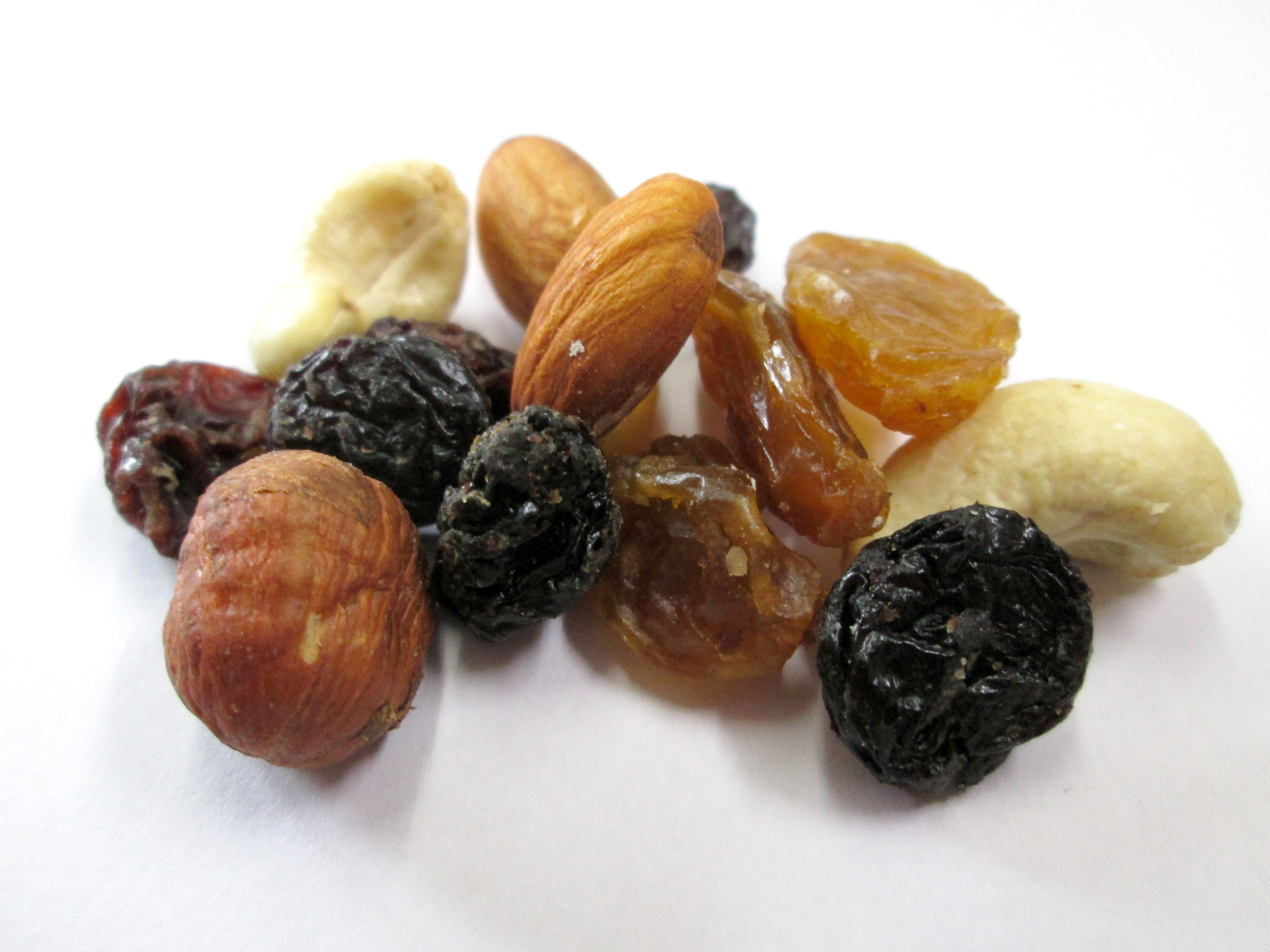 Trail Mix with Nuts, Raisins, and Chocolate Chips (image credits: wikimedia)