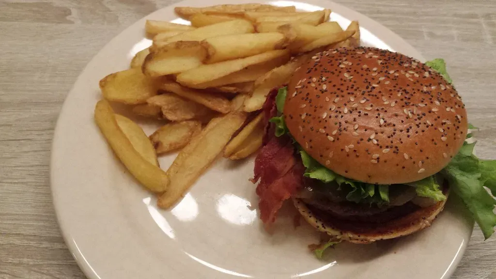 McDonald's Arch Deluxe (Image Credits: Flickr)