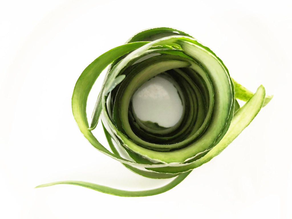 Cucumber Peels: The Silica-Rich Skin That Boosts Beauty (image credits: flickr)