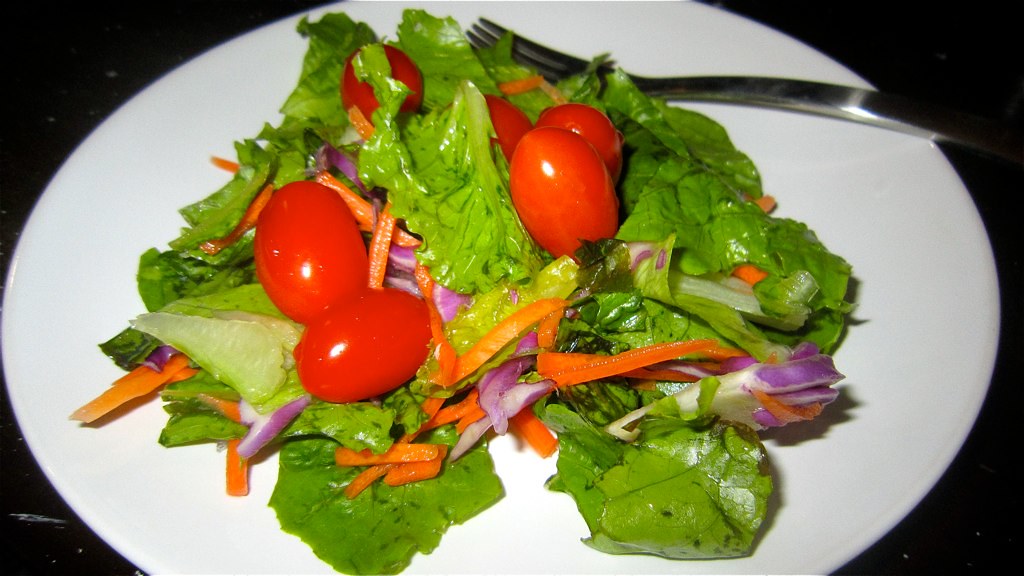Leafy Greens: Nature's Nutrient Density Champions (Image Credits: Flickr)