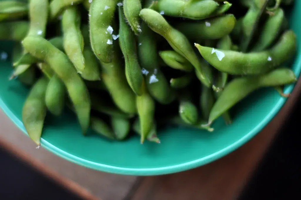 7. Edamame (cyclonebill, Flickr, CC BY-SA 2.0)