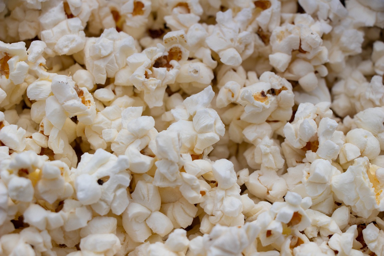 Microwave Popcorn (image credits: pixabay)