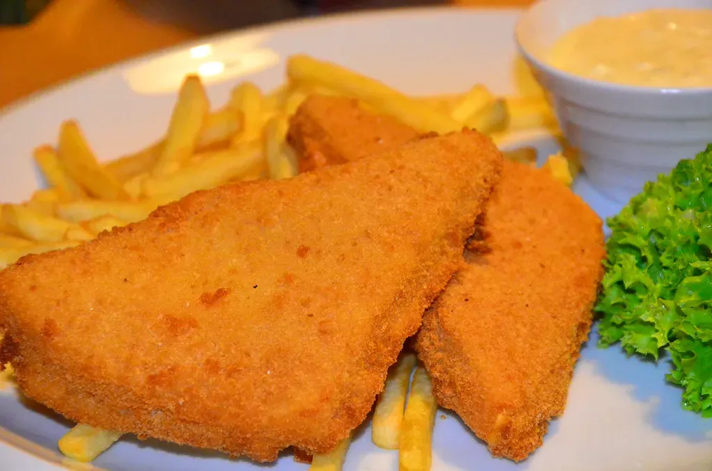 Nebraska's Deep Fried Cheese Frenchee (Image Credits: Flickr)