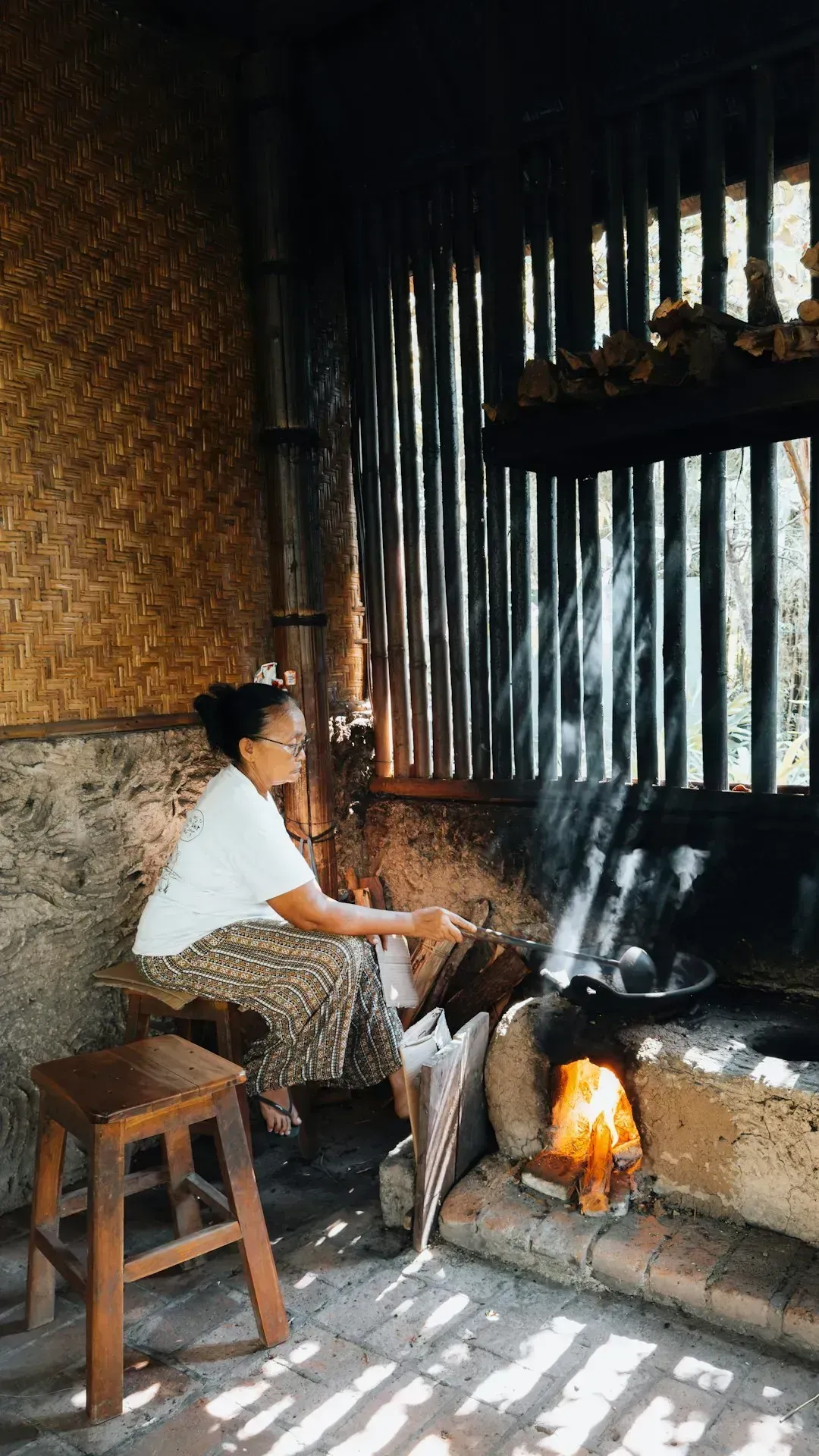 8. Traditional Recipe Knowledge Is Disappearing Faster Than We Think (Image Credits: Unsplash)