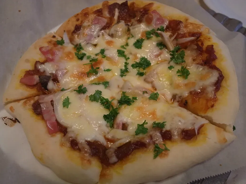 The Historical Foundation of Immigrant Food Culture (Image Credits: Flickr)