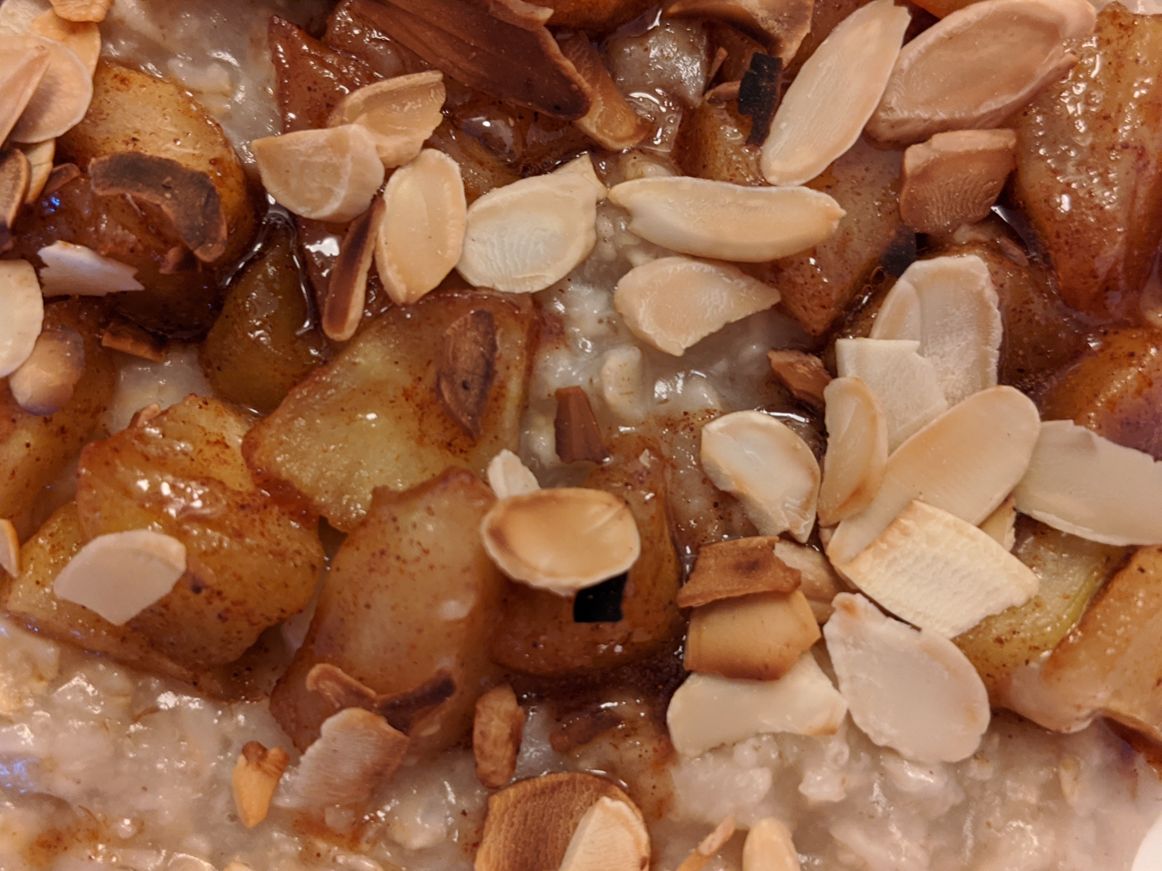 Apple Cinnamon Oatmeal That Beats Any Store-Bought Version (image credits: wikimedia)
