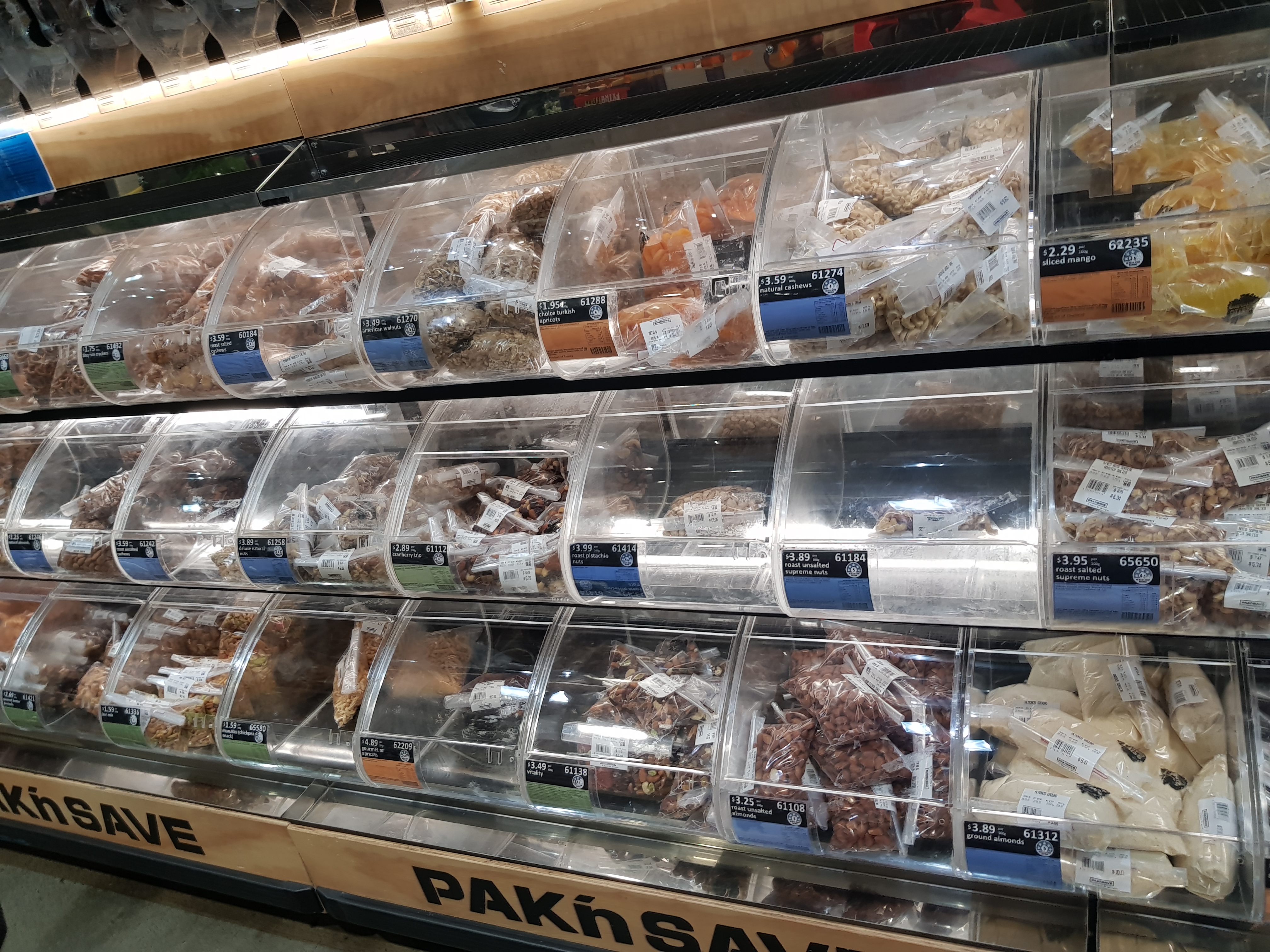 Buy in Bulk—But Only When It Truly Pays Off (image credits: wikimedia)