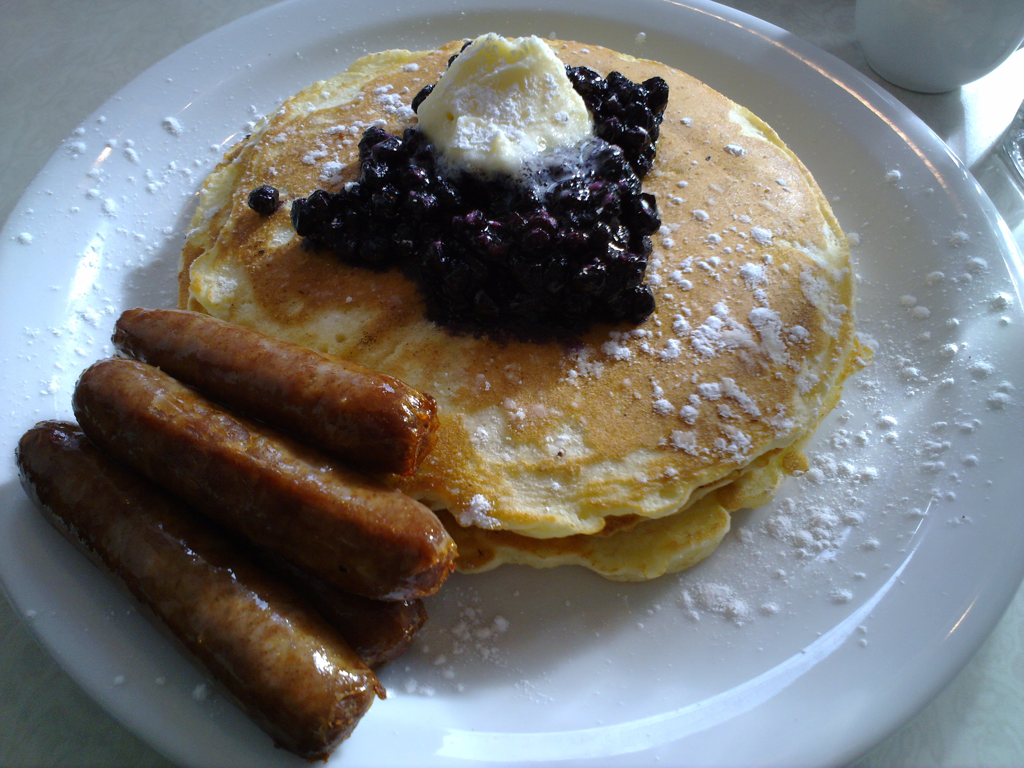 Black Bear Diner - The Crumbly Disappointment (image credits: wikimedia)
