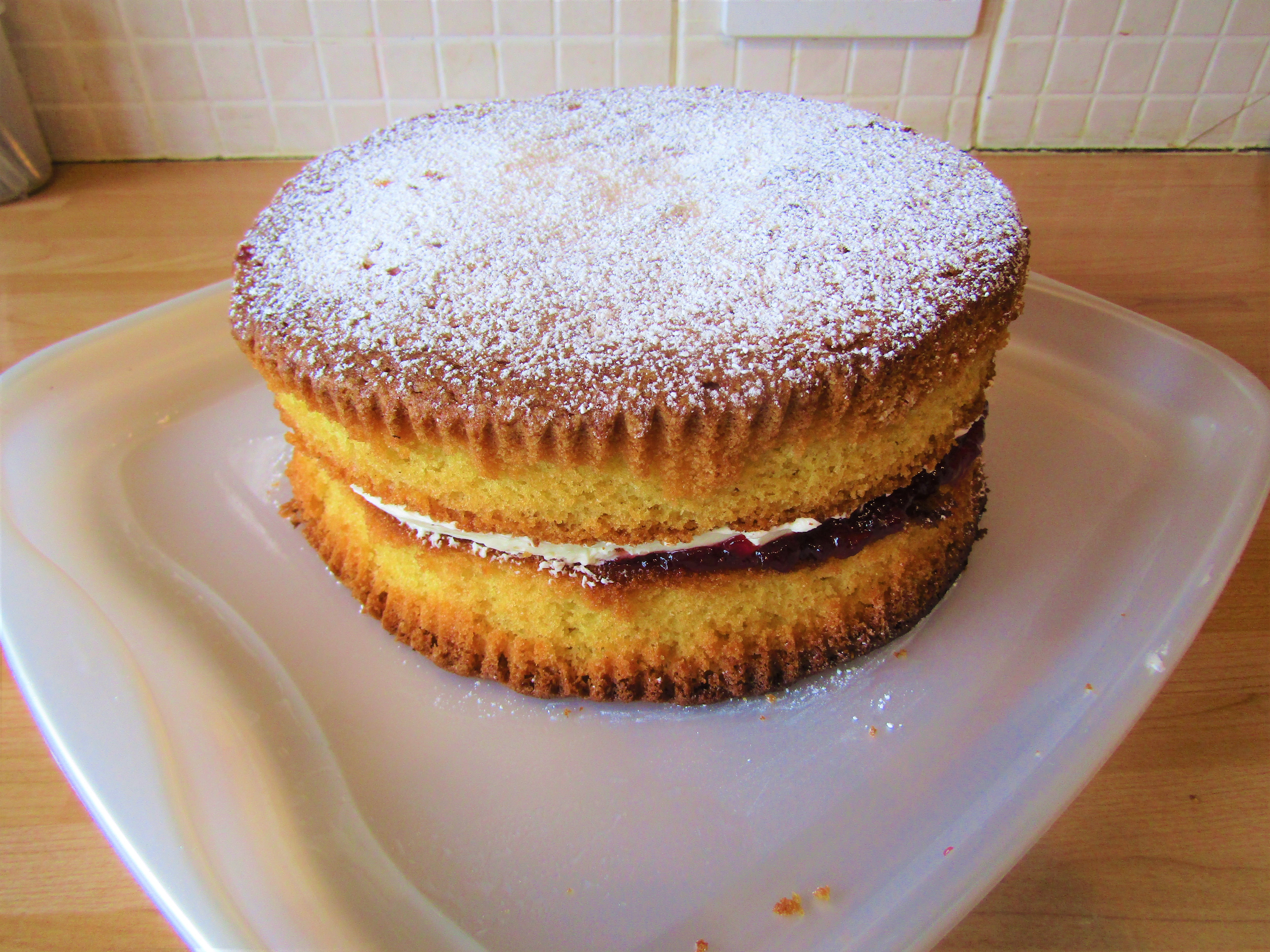 The Decline of Victorian Cakes (image credits: wikimedia)