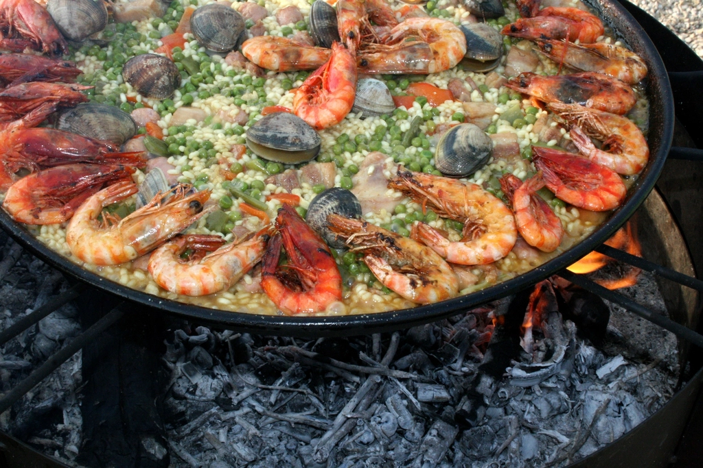 Spain - Paella and Mediterranean Rice Traditions (image credits: rawpixel)