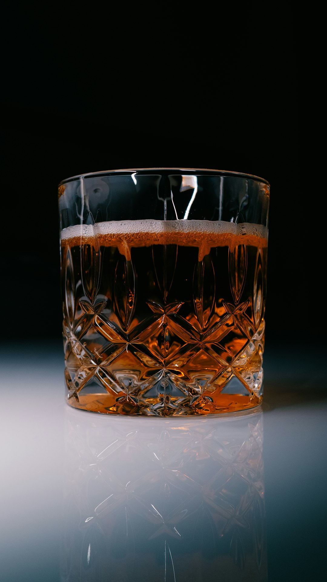 Excessive Alcohol Consumption Disrupts Muscle Protein Synthesis (image credits: unsplash)