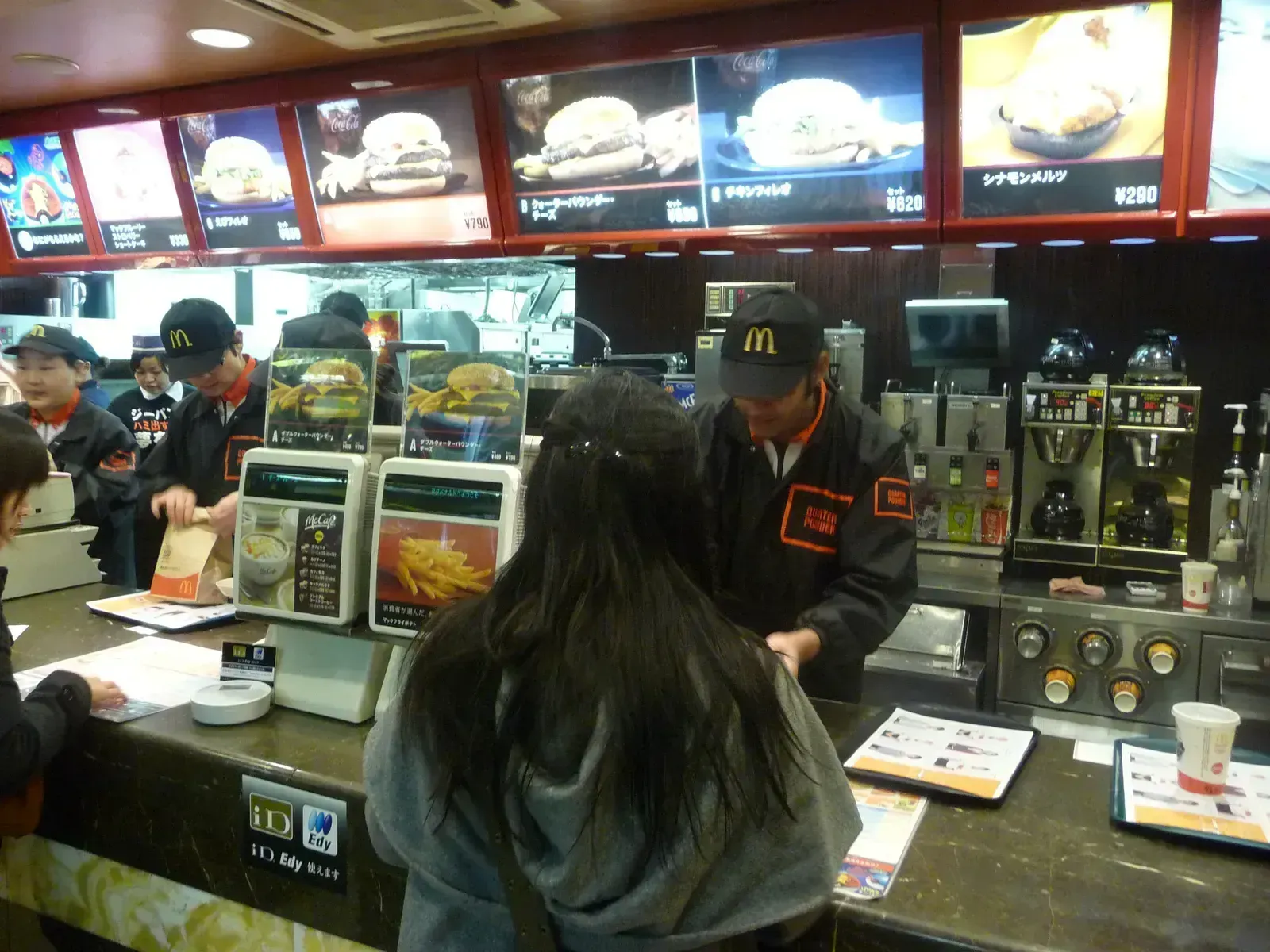 Labor Shortages Made This Change Inevitable (Image Credits: In Japan, McDonald's has very simplified poster menus up front and the more detailed version pasted on the counter. I don't like it very much., CC BY 2.0, https://commons.wikimedia.org/w/index.php?curid=37506193)