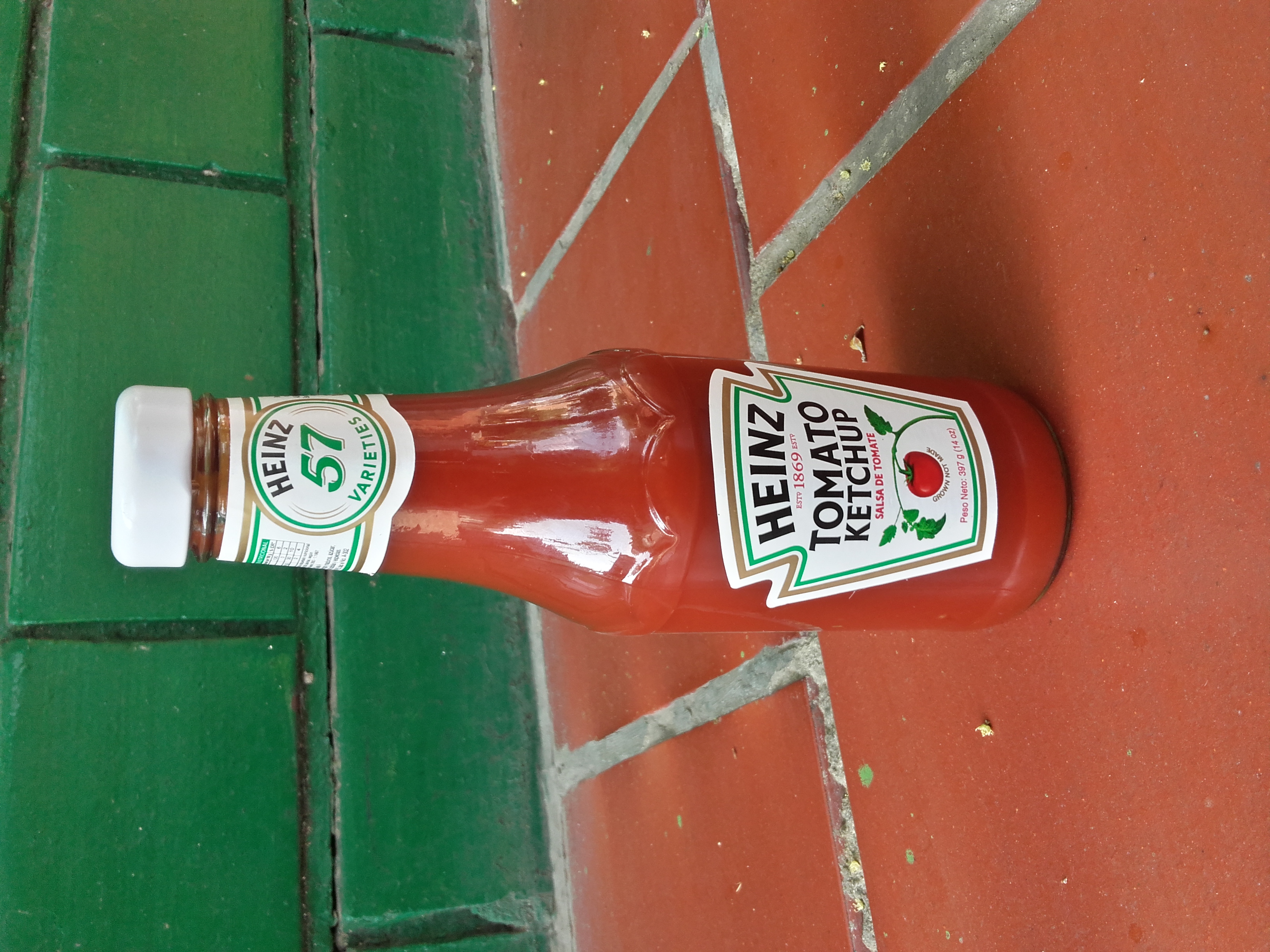 Heinz Ketchup (image credits: wikimedia)