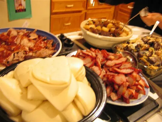 4. Family Traditions Shape What Tastes Good to You (Image Credits: Flickr)