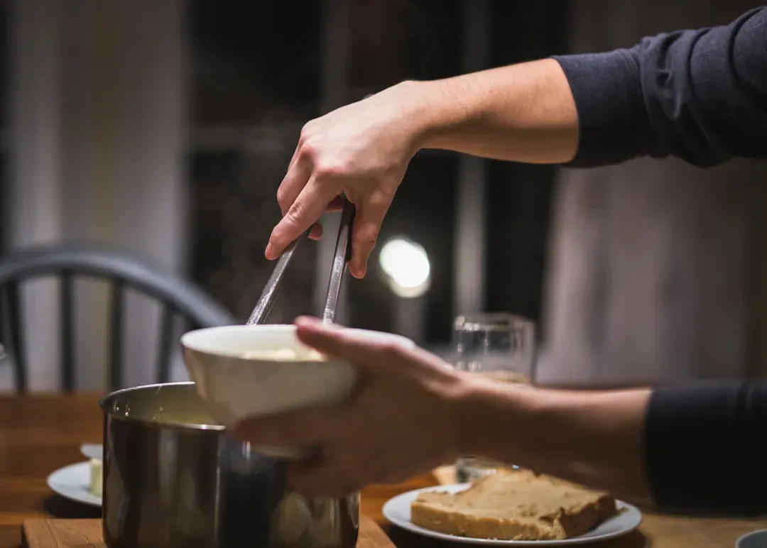 The Role of Touch in Ancient and Modern Food Cultures (Image Credits: Unsplash)