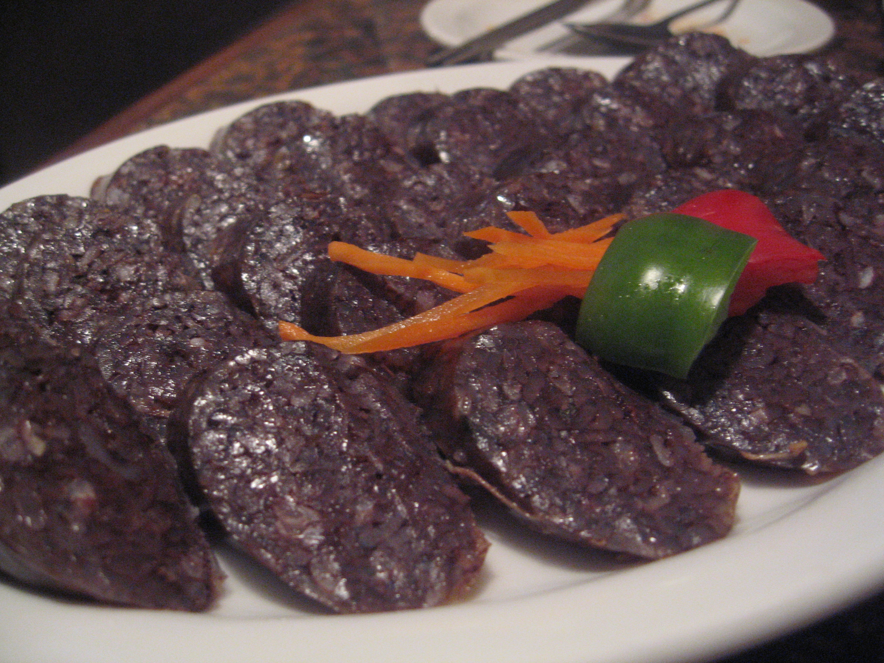 Blood Sausage: A European Breakfast Staple (image credits: originally posted to Flickr as Soondae, CC BY 2.0, https://commons.wikimedia.org/w/index.php?curid=6532946)