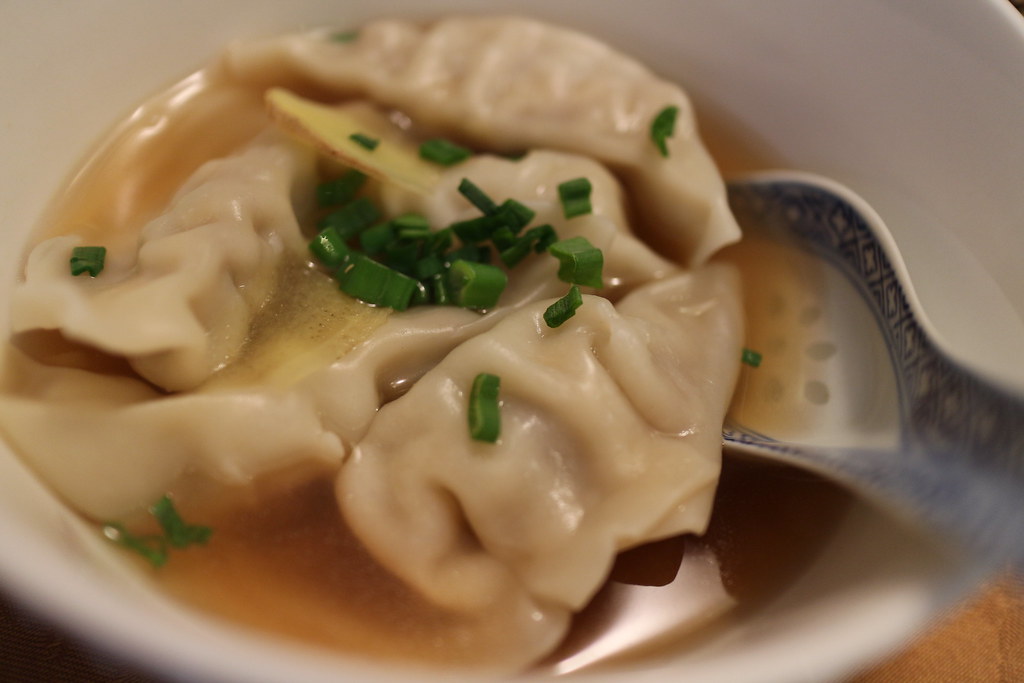 Dumpling Soup That Takes 10 Minutes and Tastes Like Hours (image credits: flickr)