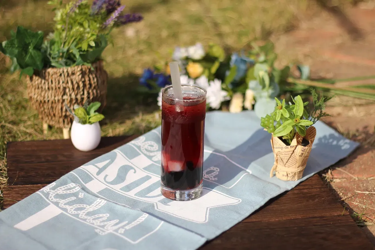 Adding Milk to Tea Does Not Save the Situation (Image Credits: Pixabay)