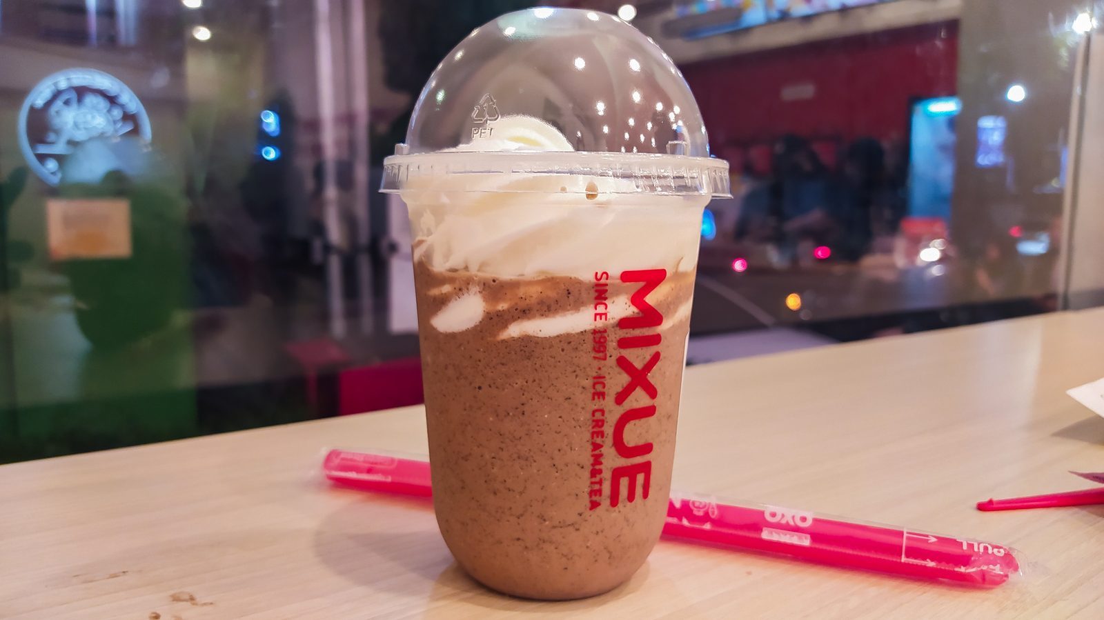 Drink Customization Magic (Image Credits: Wikimedia)