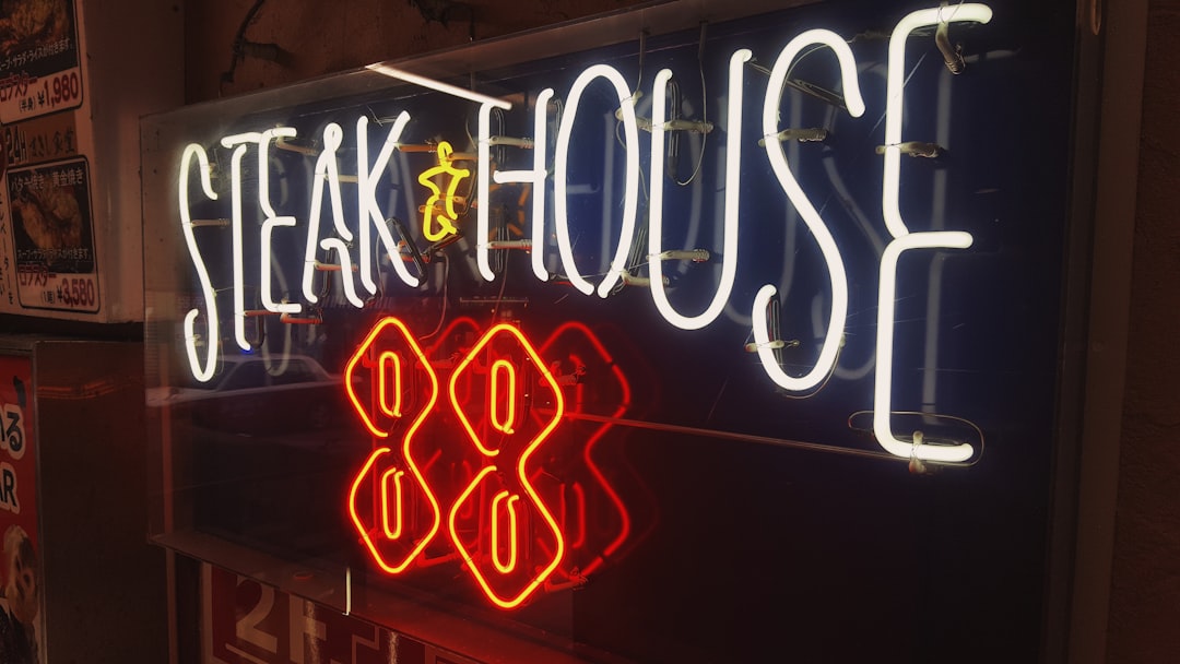 Reading the Room - How to Spot a Great Steakhouse Before You Even Sit Down (Image Credits: MISSING SOURCE)