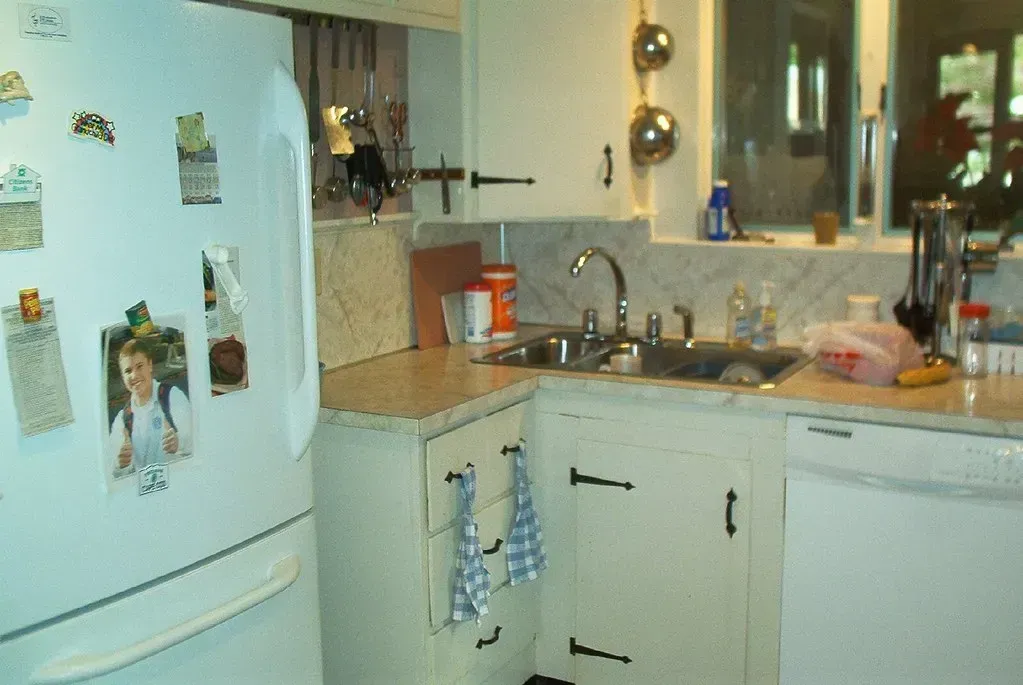 What Training - or the Lack of It - Actually Does to a Kitchen (girl_named_fred, Flickr, CC BY 2.0)