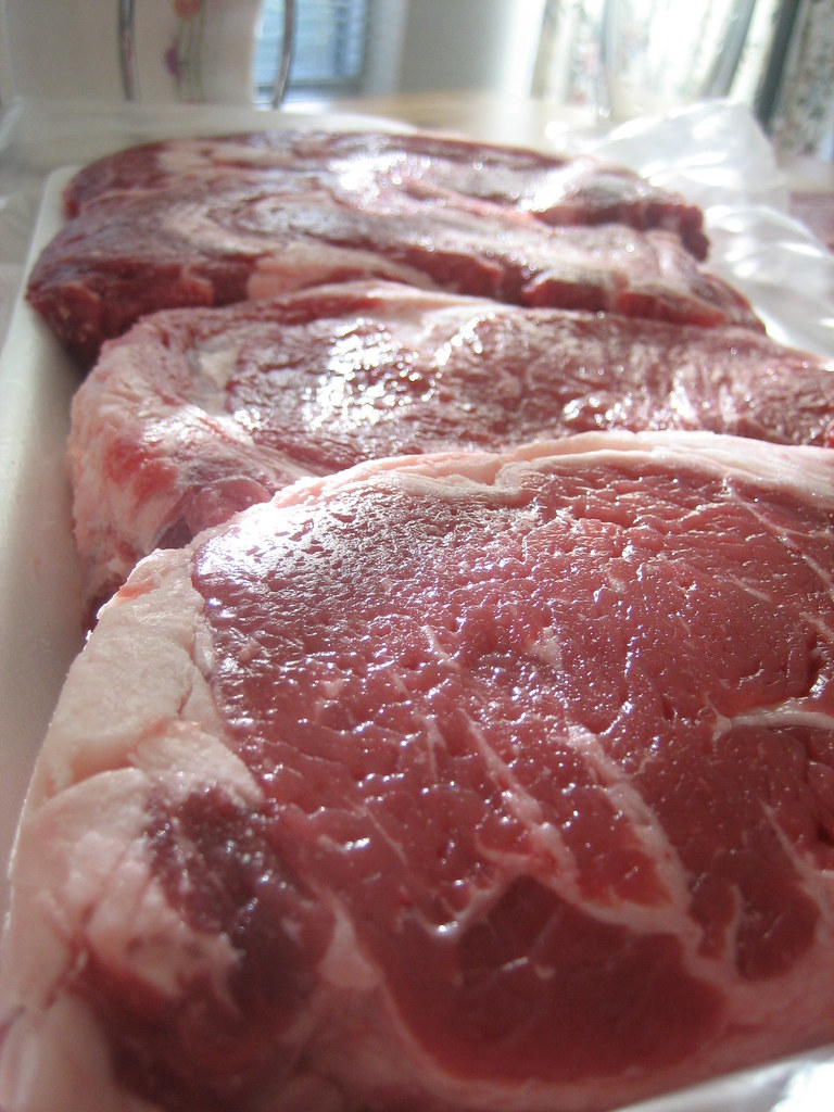 Defrosting Meat on the Counter (image credits: flickr)