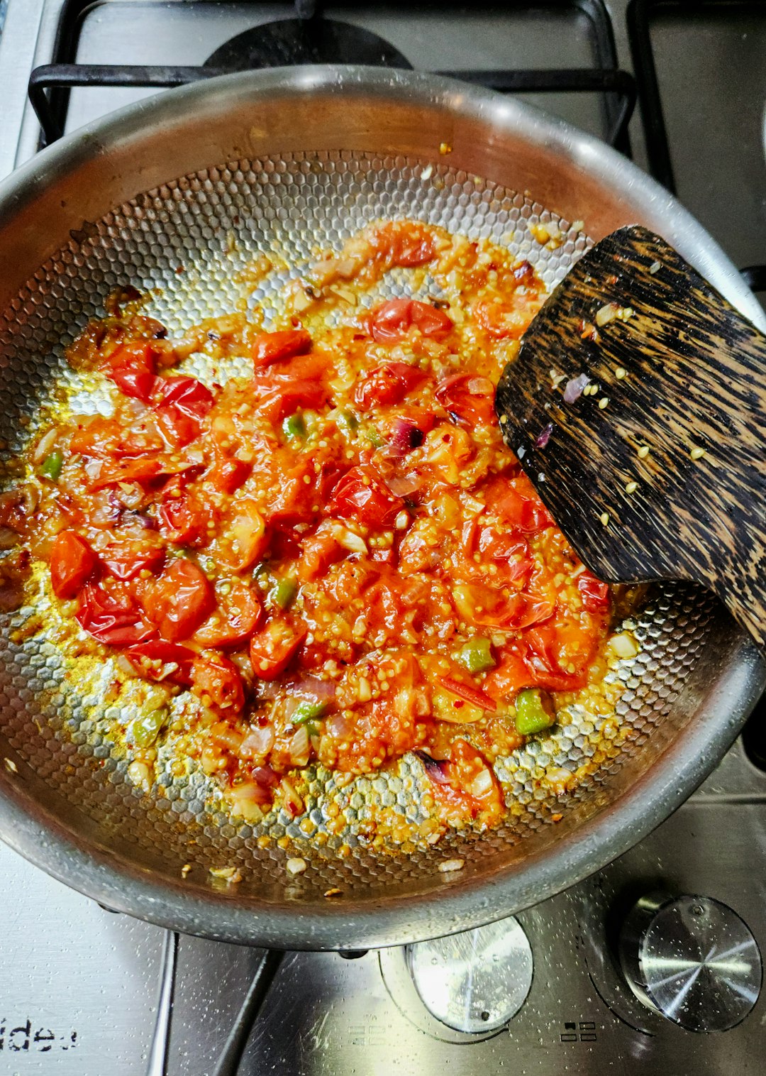 What Makes Wet Sautéing So Unique? (image credits: unsplash)