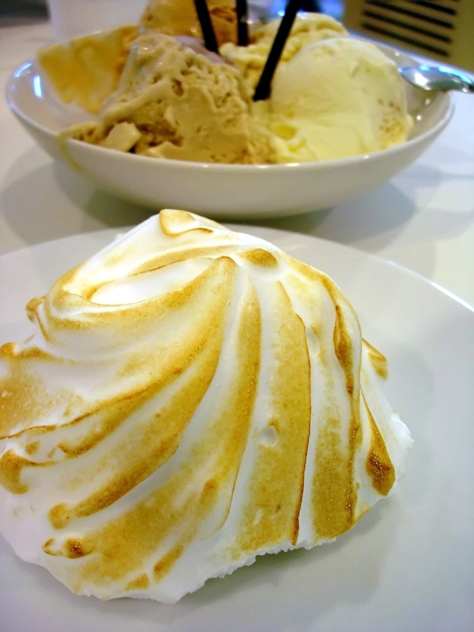 Baked Alaska (image credits: wikimedia)