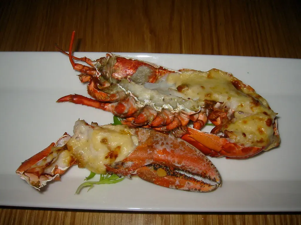 Lobster Dishes: Frozen Fantasy (Image Credits: Flickr)
