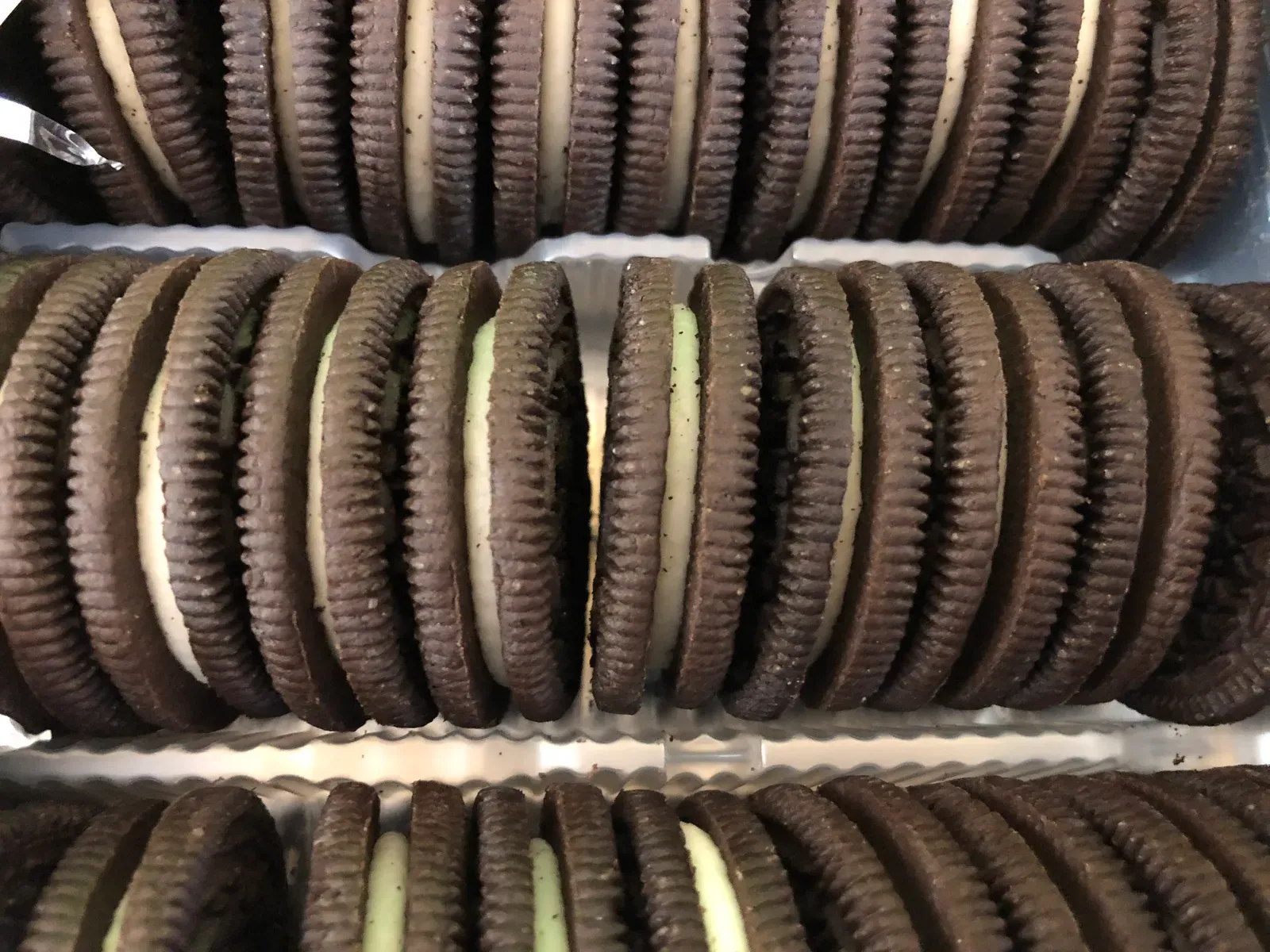 Oreos: The Cookie Conundrum (Image Credits: Wikimedia)