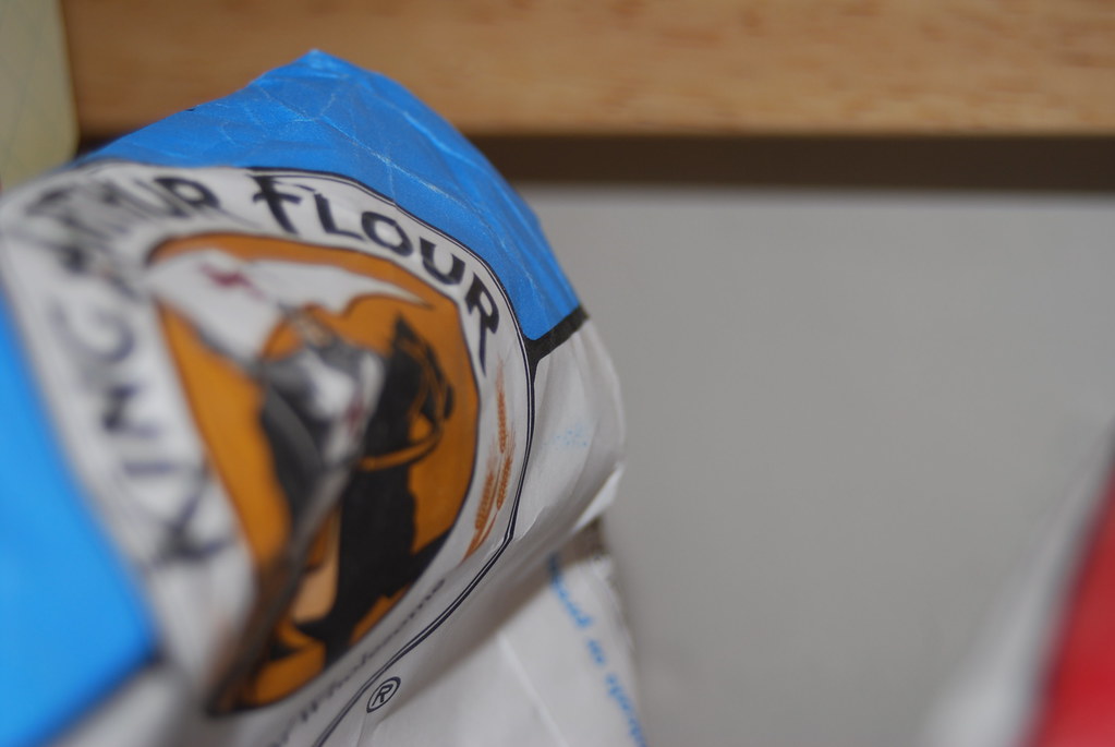 Flour: The Pantry Staple That Goes Bad Before You Know It (image credits: flickr)
