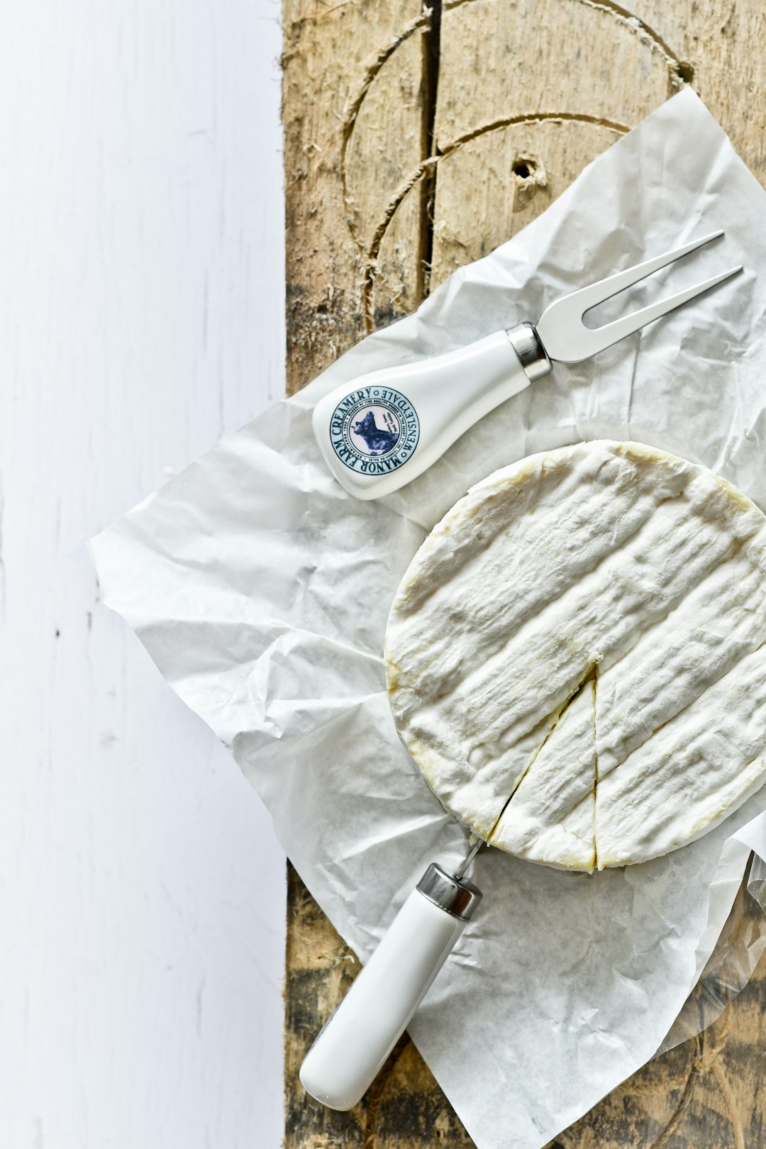 Brie: The French Classic at Risk (image credits: unsplash)