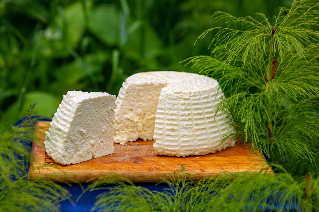 Organic and Grass-Fed Cheeses Offer Extra Benefits (image credits: unsplash)