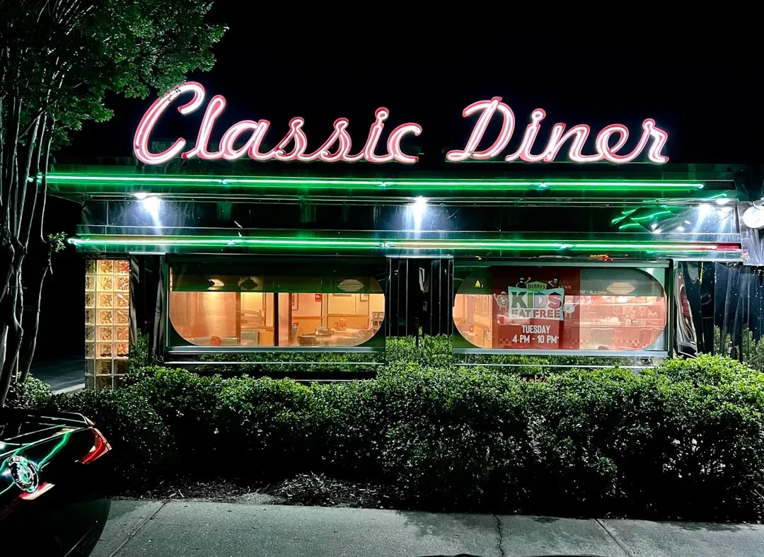 Denny's Goes Private After Years of Closures (Image Credits: Unsplash)