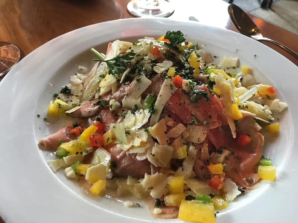 The Lemon's Acidity Does Not Save You (Alan Light, Flickr, CC BY 2.0)