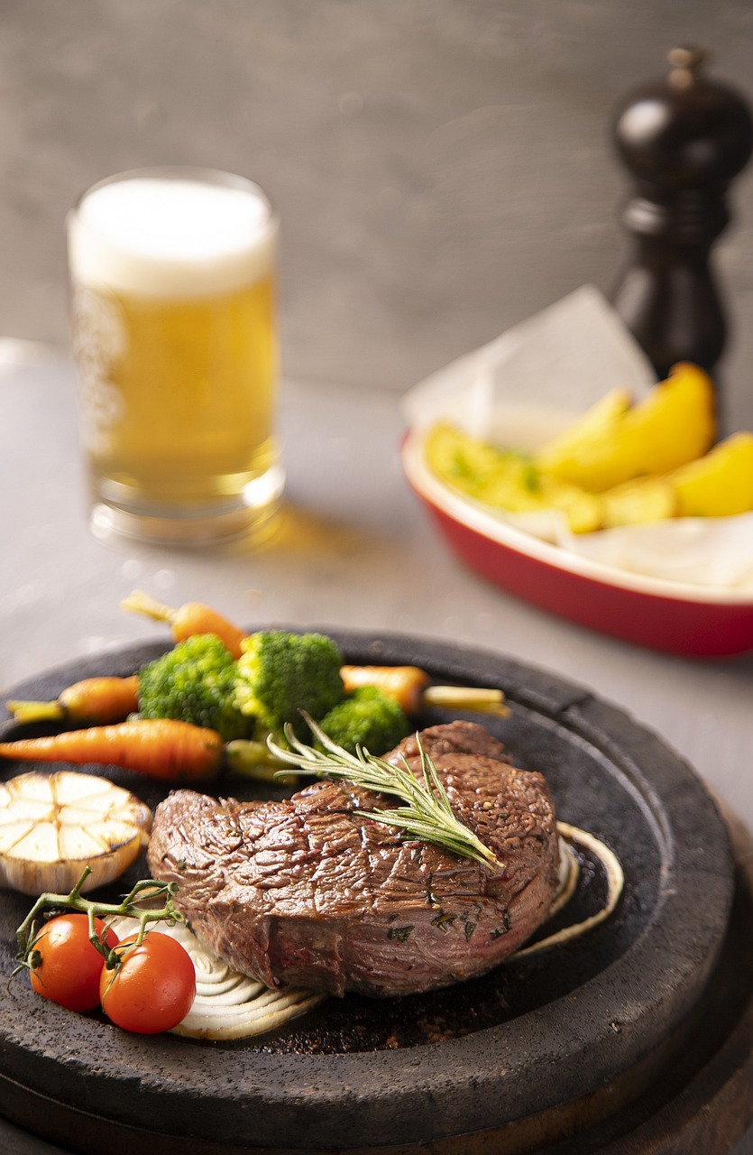 The Power of Resting Meat: Unlocking Juicy, Tender Results (image credits: pixabay)