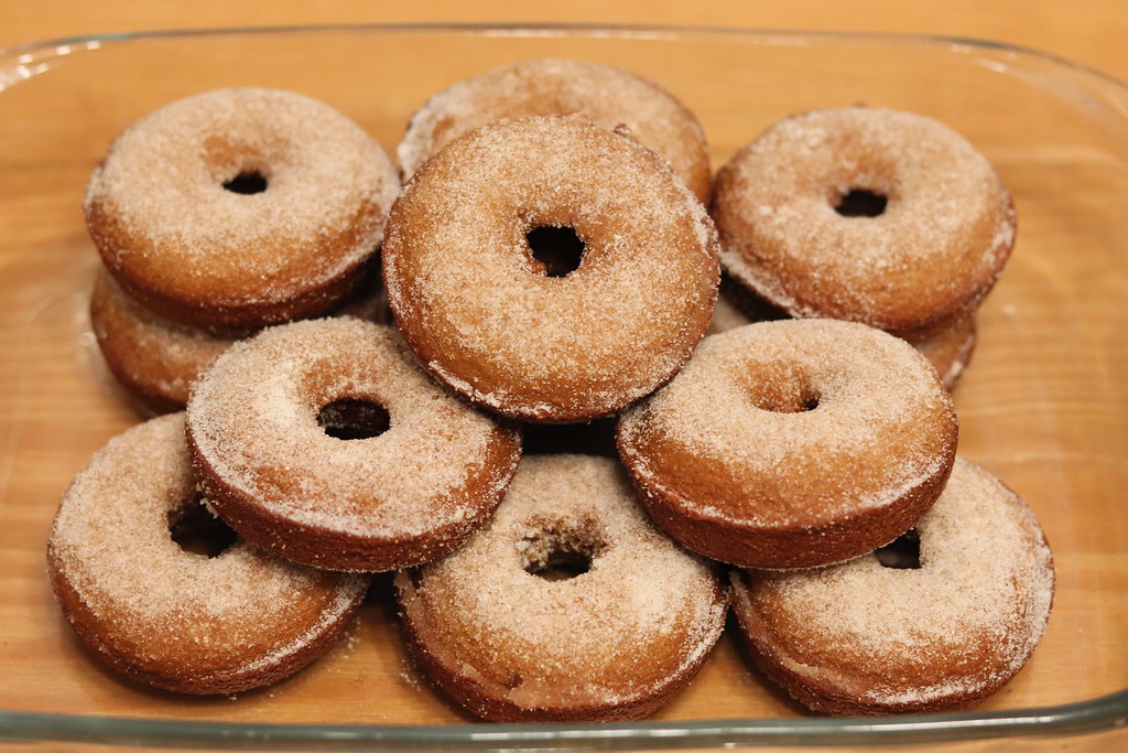 Apple Cider Donuts Fresh From Your Kitchen (image credits: flickr)