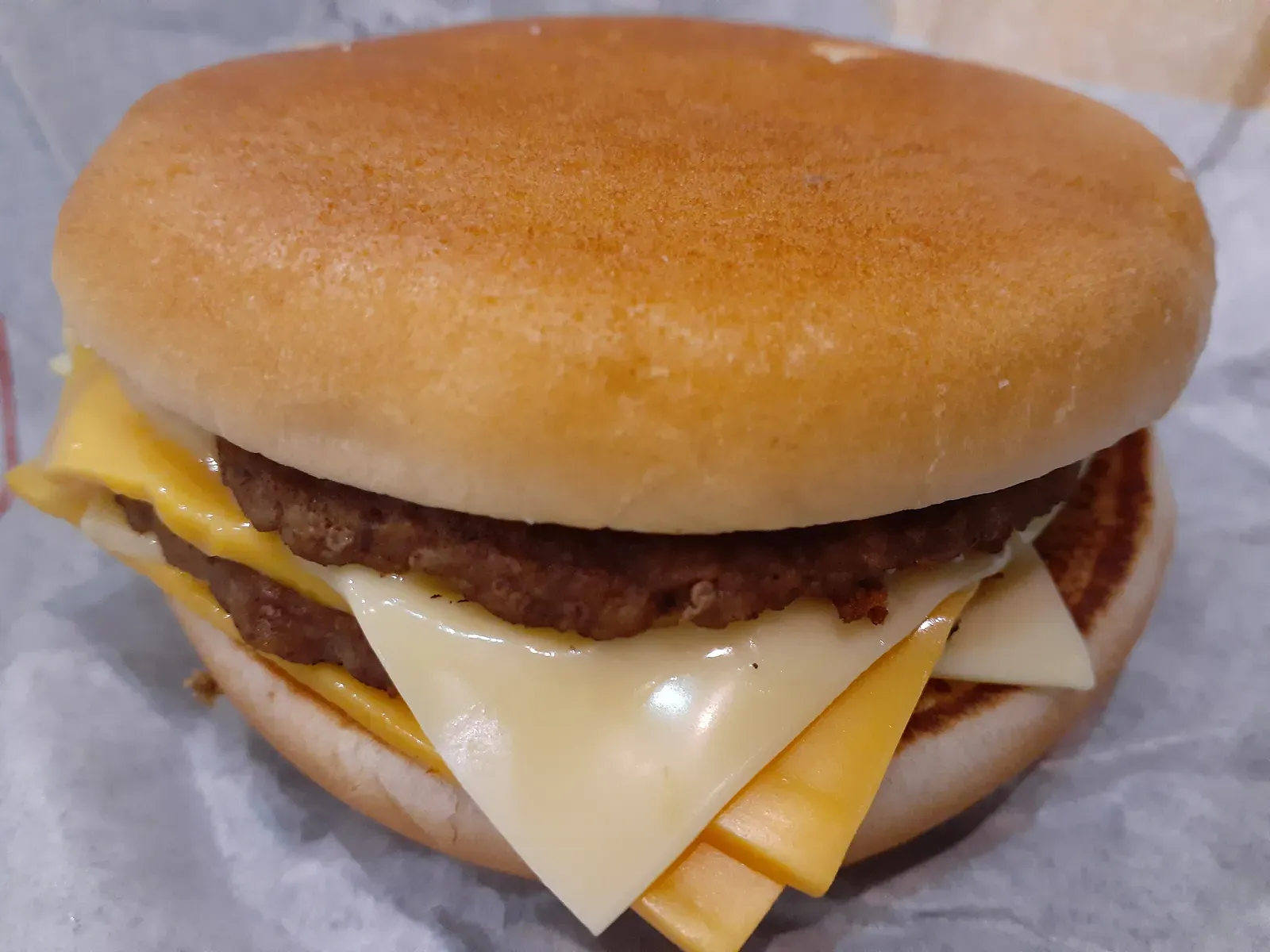 The Poor Man's Big Mac (Image Credits: Wikimedia)