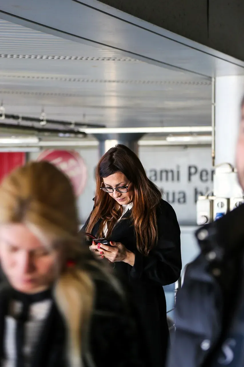 Your Phone Is Glued to Your Face (Image Credits: Pixabay)