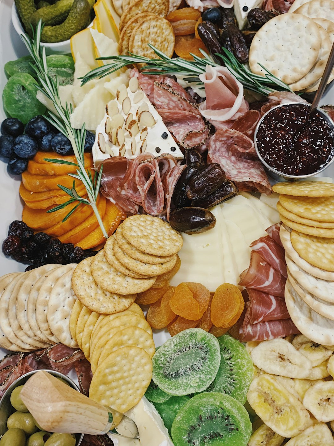 Community Creativity: Endless Flavors and Toppings (image credits: unsplash)