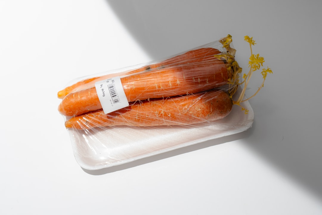 Packaging Chemicals Leach Into Food (Image Credits: Gallery Image)