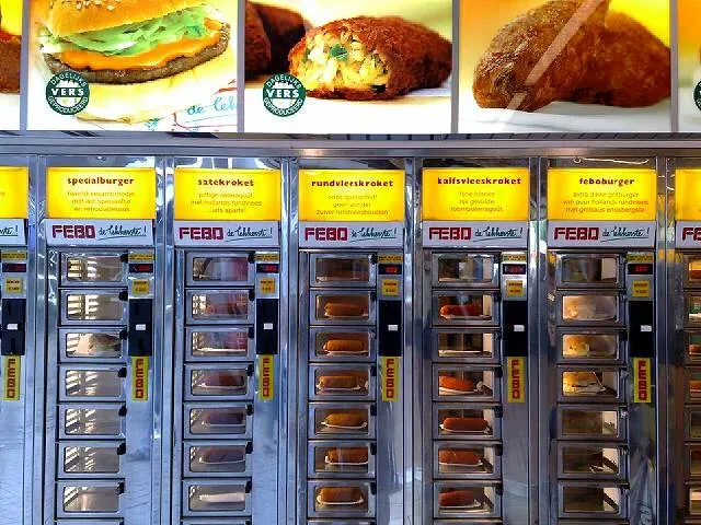 The Long Decline: Fast Food, Inflation, and a Changing City (.waldec, Flickr, CC BY 2.0)