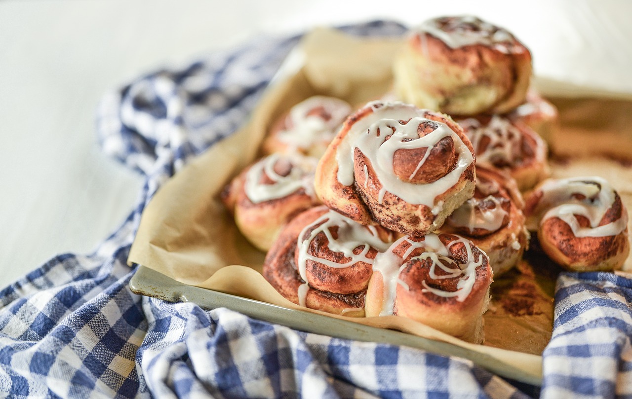 8. Cinnamon Rolls (image credits: pixabay)